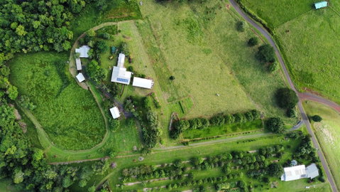Mena Creek Flower House - Accommodation Whitsundays 1