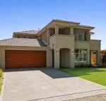 Luxury Coastal Escape - Accommodation Whitsundays