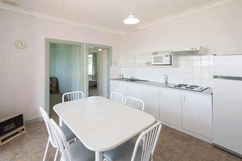 Augusta Hotel Motel - Accommodation Whitsundays 6