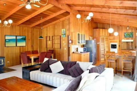 Lisieux - Accommodation Whitsundays 1