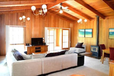 Lisieux - Accommodation Whitsundays 2