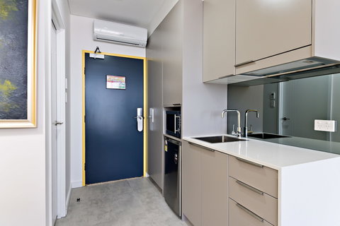 ValueSuites Green Square - Accommodation Whitsundays 2