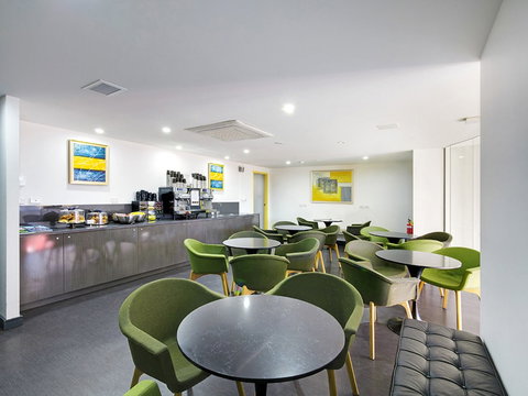 ValueSuites Green Square - Accommodation Whitsundays 5