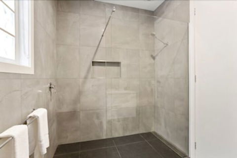 Coastal Vibe Apartments - Accommodation Whitsundays 1
