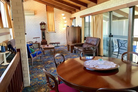 BeachFront Busselton - Accommodation Whitsundays 4