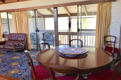 BeachFront Busselton - Accommodation Whitsundays 5