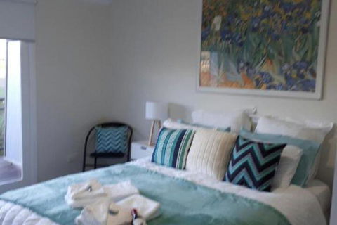 Rosewhite House - Accommodation Whitsundays 7