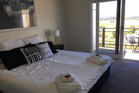 Rosewhite House - Accommodation Whitsundays 5