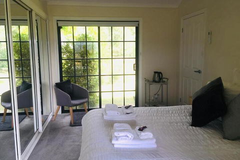 Rosewhite House - Accommodation Whitsundays 6