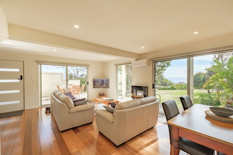 Cod Rock Point - Accommodation Whitsundays 1