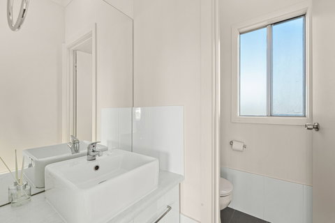 Oceans Eight - Accommodation Whitsundays 4