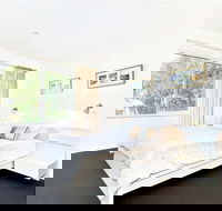 Tennis Elbow - Accommodation Whitsundays