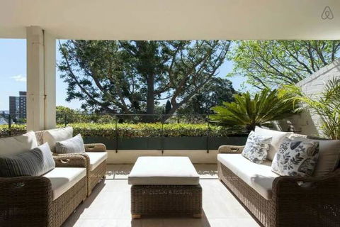 Woollahra Luxury Quiet & Central - Accommodation Whitsundays 1