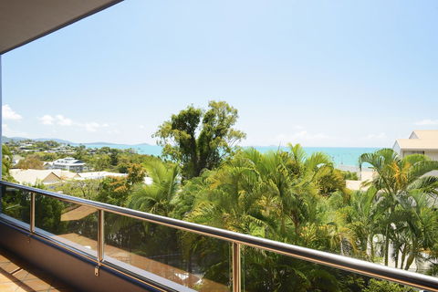 Airlie Harbour 3 Bedroom Apartment - Accommodation Whitsundays 1