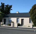 Gaol House Cottages - Accommodation Whitsundays