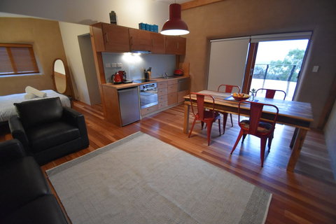 Studio 59 - Accommodation Whitsundays 3