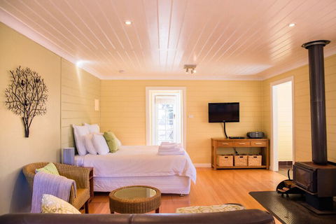 Avalon Private Spa Villa - Adults Only - Accommodation Whitsundays 1