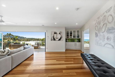Ultimate Beach House - Accommodation Whitsundays 2