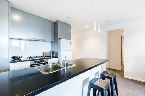 SONYA, 2BDR Southbank Apartment - Accommodation Whitsundays 6