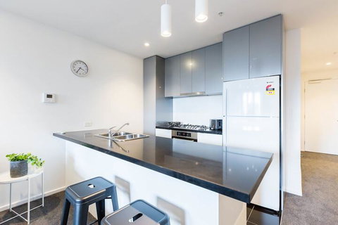 SONYA, 2BDR Southbank Apartment - Accommodation Whitsundays 7