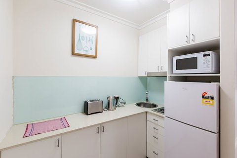 GENIE, 1BDR East Melbourne Studio - Accommodation Whitsundays 2