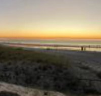 Beachside Luxury getaway in Glenelg - Accommodation Whitsundays