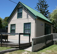 TasShacks - Accommodation Whitsundays