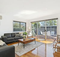 Bask at The Glade - Rejuvenate Stays - Accommodation Whitsundays