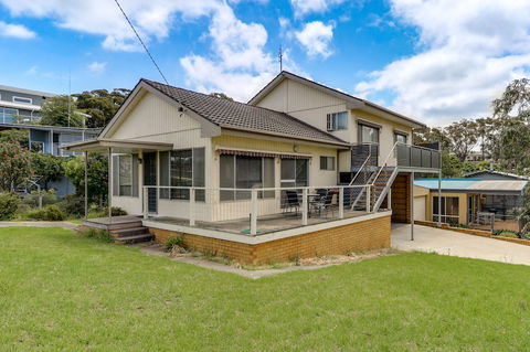 Stradbroke - Accommodation Whitsundays 6