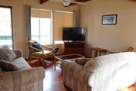 Villa Davoll At Hat Head - Accommodation Whitsundays 0