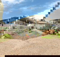 Swan Cottage - Accommodation Whitsundays
