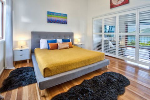 Heliconia 10 Newly Renovated House - Accommodation Whitsundays 0