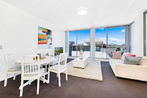 Contemporary Apartment Living - Accommodation Whitsundays 0