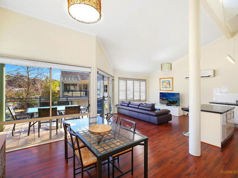 Watermark #25 25 / 4 Karla Avenue Terrigal - Accommodation Whitsundays 5