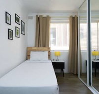 Manly Beachfront Apartment - Accommodation Whitsundays