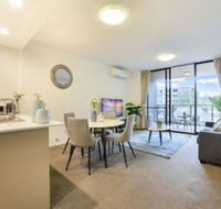 Charming  Spacious Living in a Serene Location - Accommodation Whitsundays