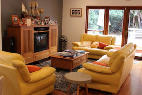 Guesthouse - Accommodation Whitsundays 0