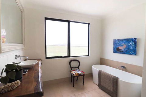 Jeedamya Bed & Breakfast - Accommodation Whitsundays 4