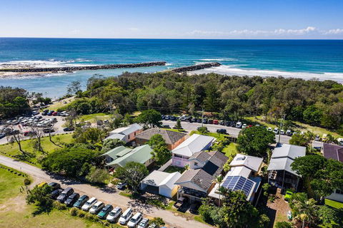 A PERFECT STAY Sunset Beach Summer Breeze - Accommodation Whitsundays 2
