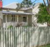 Ambiente Cottage Pet  Family Friendly - Accommodation Whitsundays