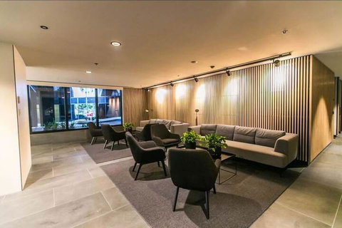 JC Marina Tower Docklands - Accommodation Whitsundays 6