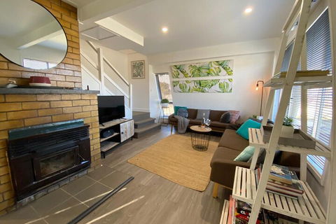 Millieâ€™s A Frame Uralla Haven - Accommodation Whitsundays 4