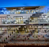 Manhattan Apartments - Notting Hill - Accommodation Whitsundays