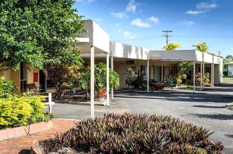 Country Comfort Bundaberg - Accommodation Whitsundays 1