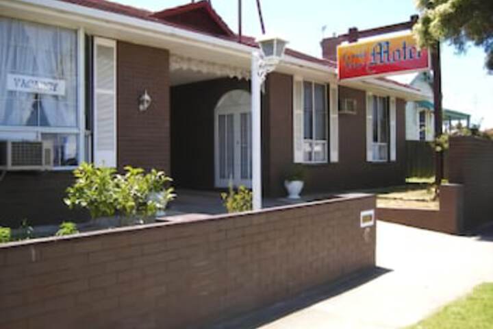 South Geelong VIC Accommodation Whitsundays
