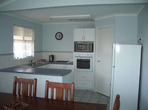 Busselton Holiday Village - Accommodation Whitsundays 0