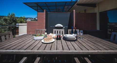 Russell House - Accommodation Whitsundays 5