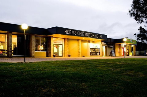 Heemskirk Motor Hotel - Accommodation Whitsundays 1