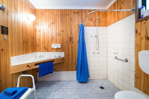 Kookaburra Motor Lodge - Accommodation Whitsundays 4
