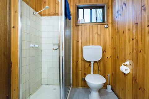 Kookaburra Motor Lodge - Accommodation Whitsundays 3